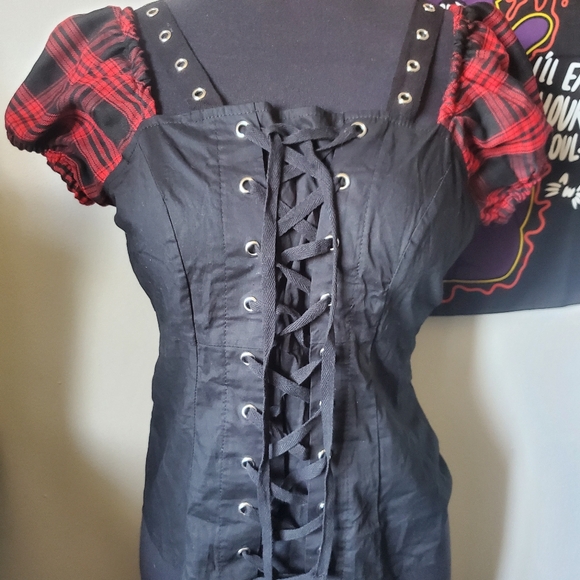 Hot Topic Tops - HOT TOPIC LACE UP TOP